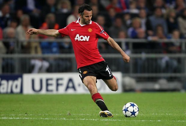 
                <strong>Ryan Giggs</strong><br>
                Der Waliser gewann in seiner Karriere 36 Titel, darunter sind zwei Pokale aus der Champions League. Giggs absolvierte mehr als 900 Pflichtspiele für Manchester United. Wir verneigen uns.
              