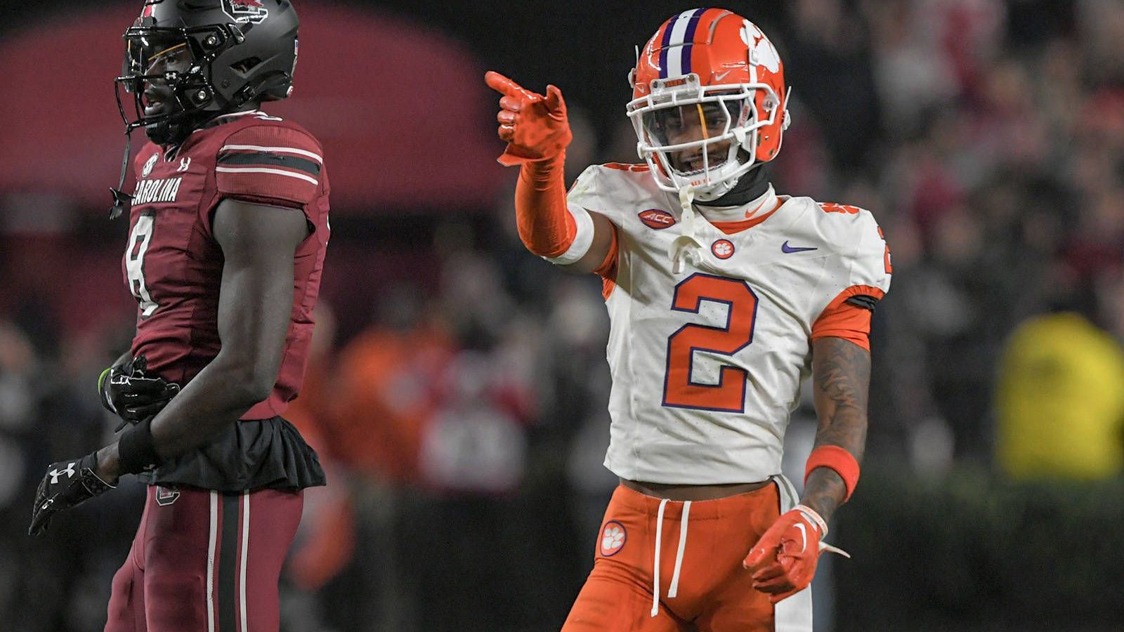 <strong>17. Pick: Jacksonville Jaguars – CB Nate Wiggins (Clemson)</strong><br>Den Jacksonville Jaguars mangelte es in der vergangenen Saison oftmals an Geschwindigkeit. Die hat Nate Wiggins allemal. Der Pick aus Mock Draft 1.0, Laiatu Latu, ist Geschichte.