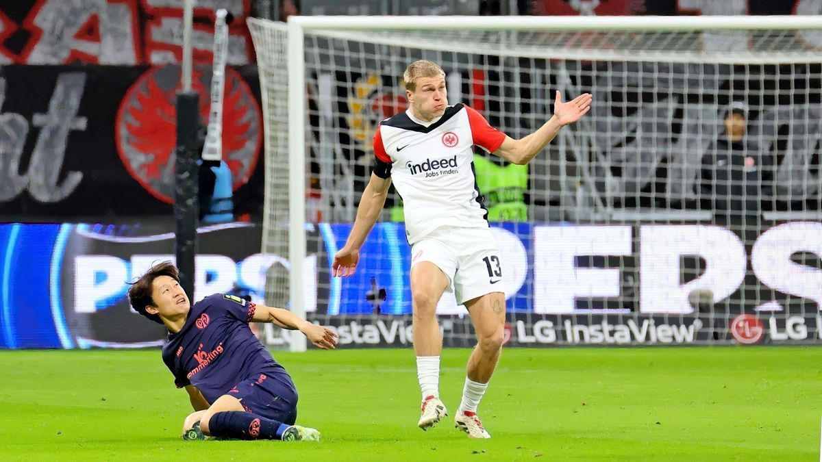 Kuriose Partie: Frankfurt gegen Mainz