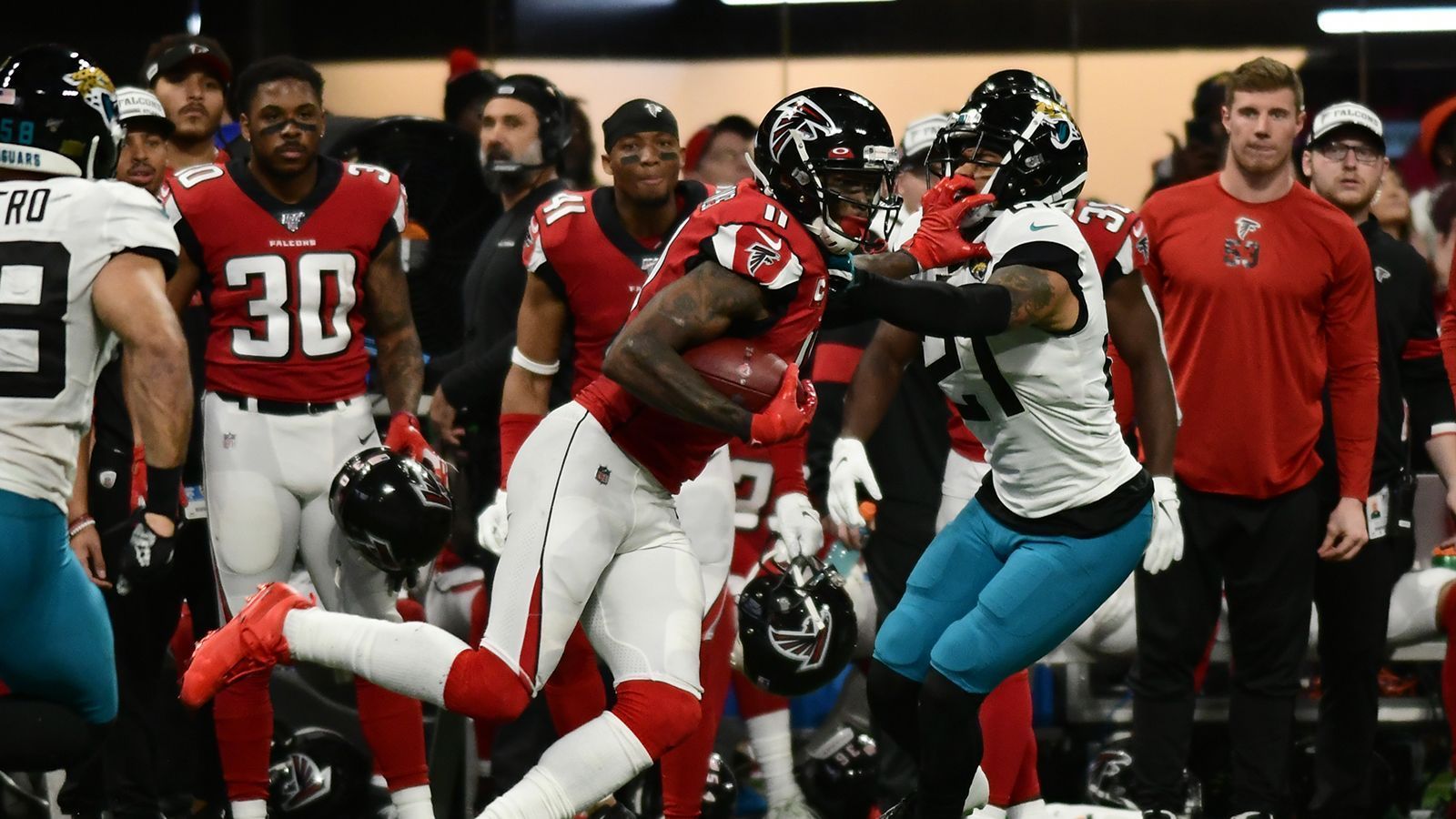 
                <strong>Atlanta Falcons at Jacksonville Jaguars (Week 12)</strong><br>
                Der Vierte der NFC South ist am 12. Spieltag beim Vierten der AFC South zu Gast. Die Bilanz: vier Siege der Falcons, drei Siege der Jaguars. Das letzte Aufeinandertreffen: 22. Dezember 2019 (24:12 für Atlanta).
              