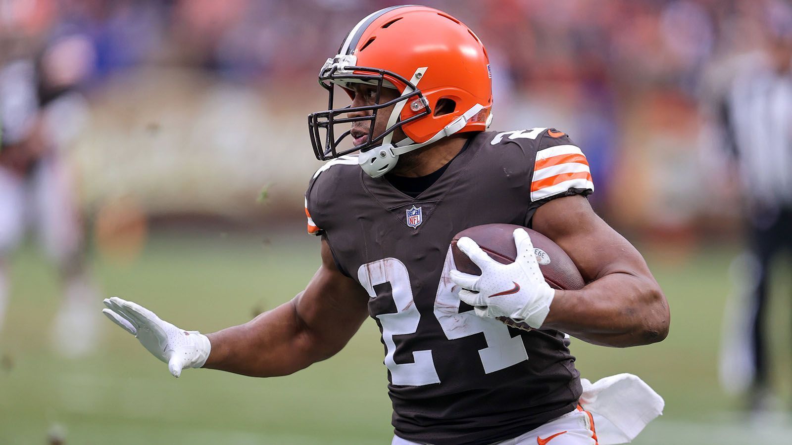 
                <strong>2. Platz (geteilt): Nick Chubb</strong><br>
                &#x2022; Team: Cleveland Browns<br>&#x2022; Position: Running Back<br>&#x2022; <strong>Overall Rating: 96</strong><br>&#x2022; Key Stats: Speed 92 - Acceleration 91 - Agility 83<br>
              