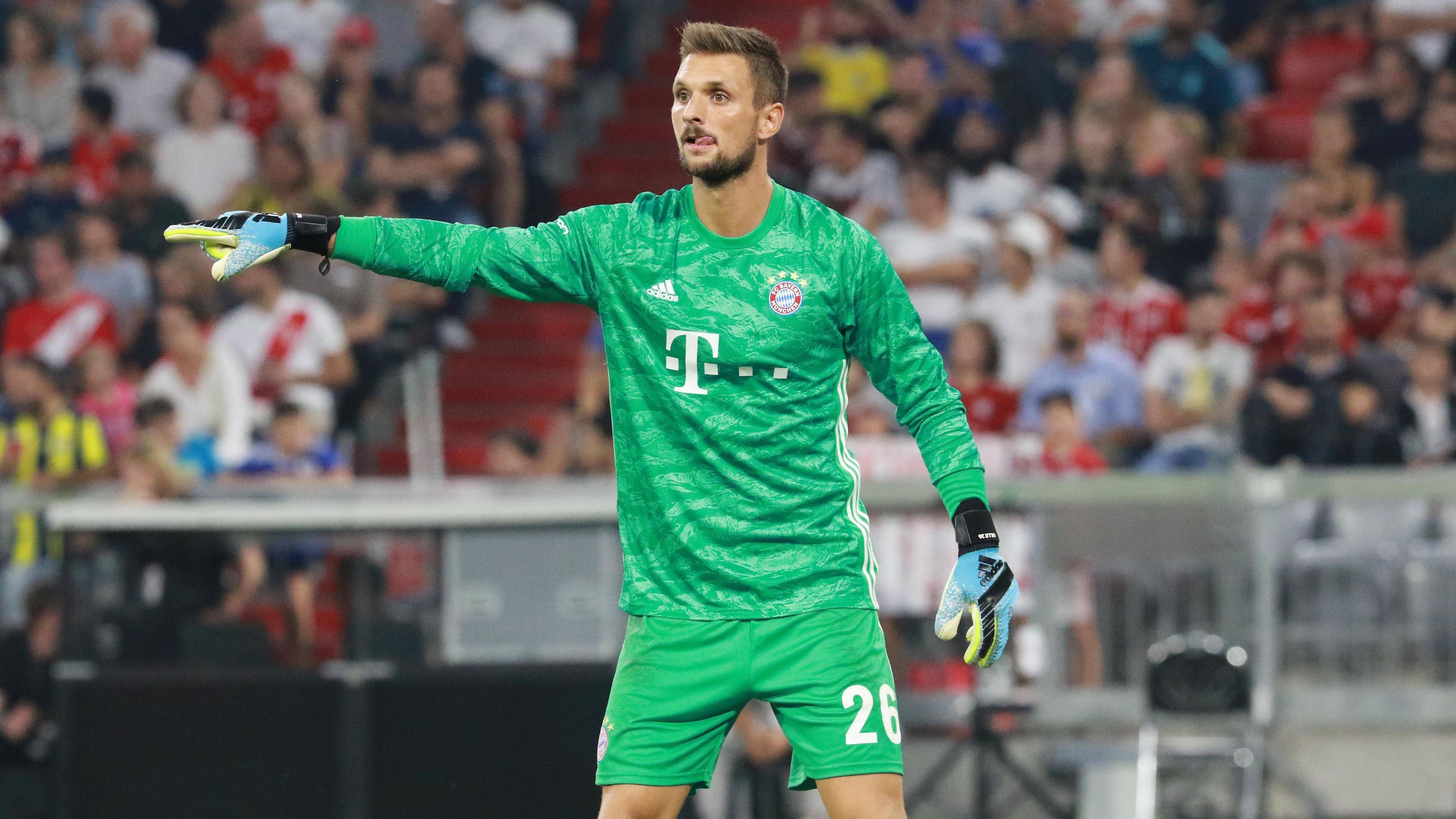 
                <strong>Sven Ulreich</strong><br>
                Kam zur zweiten Halbzeit für Neuer ins Spiel. Beim Gegentreffer von Kruse machtlos. Ansonsten wie Neuer kaum geprüft. ran-Note: 3
              