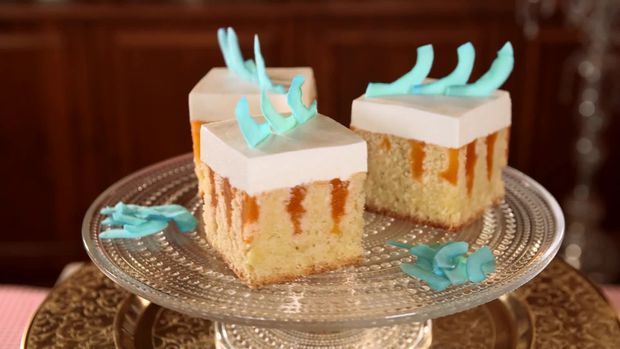 Tutorial: Fruit Punch Poke Cake
