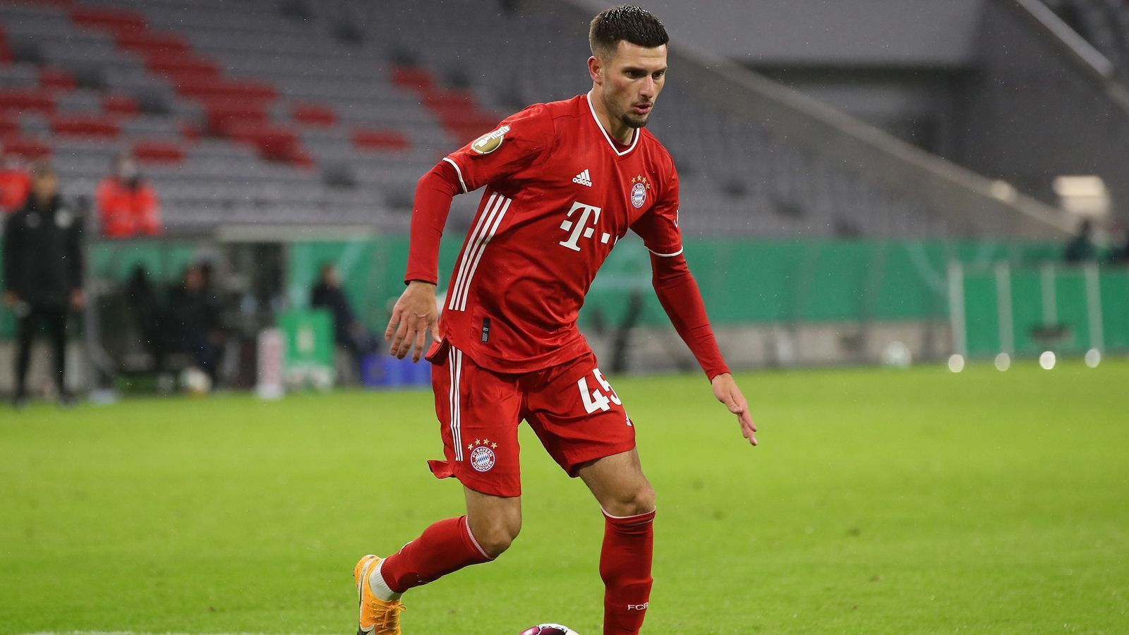 
                <strong>Leon Dajaku</strong><br>
                &#x2022; FC Bayern München: 2019 bis 2021 -<br>&#x2022; VfB Stuttgart: 2014 bis 2019 (Junioren)<br>
              