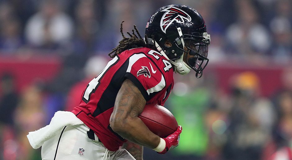 
                <strong>Honorable Mention: Devonta Freeman (Atlanta Falcons)</strong><br>
                Gesamtwertung: 89 Awareness: 88 Speed: 92 Acceleration: 91 Agility: 94 Strength: 71
              