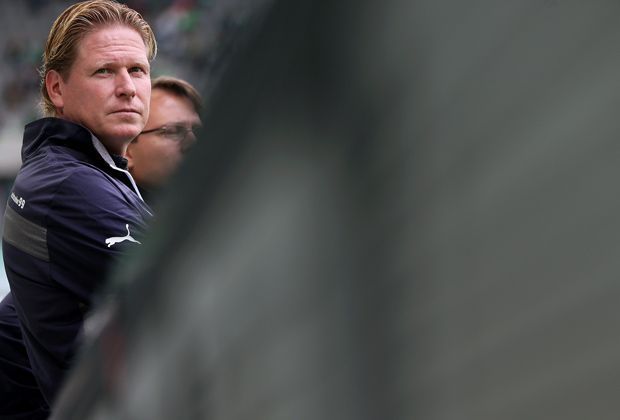 
                <strong>VfL Wolfsburg - 1899 Hoffenheim 2:1</strong><br>
                Wird es jetzt schon eng für Markus Gisdol? Iwo! Dem 1899-Trainer ist es schließlich zu verdanken, dass die Kraichgauer diese Saison überhaupt nach Wolfsburg reisen dürfen. Nur das Defensivproblem muss er so langsam beheben
              