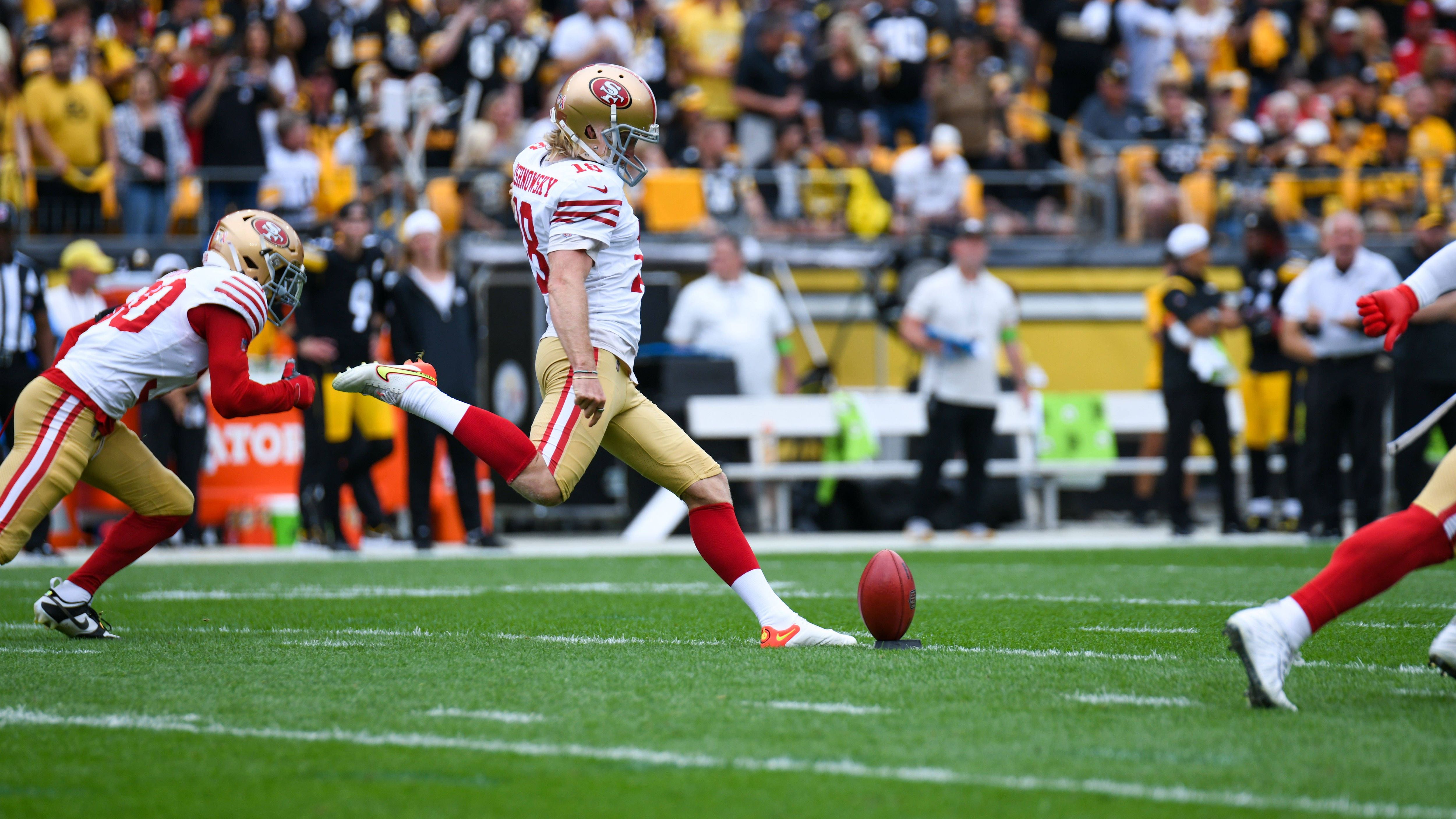 <strong>San Francisco 49ers: Mitch Wishnowsky</strong><br>Auch bei den Special Teams gibt es Spieler, die vor vier Jahren schon dabei waren. Bei den Niners ist es Punter Mitch Wishnowsky, der im Februar 2020 zweimal zum Einsatz kam und den Football über 46 und über 40 Yards in die gegnerische Hälfte drosch.