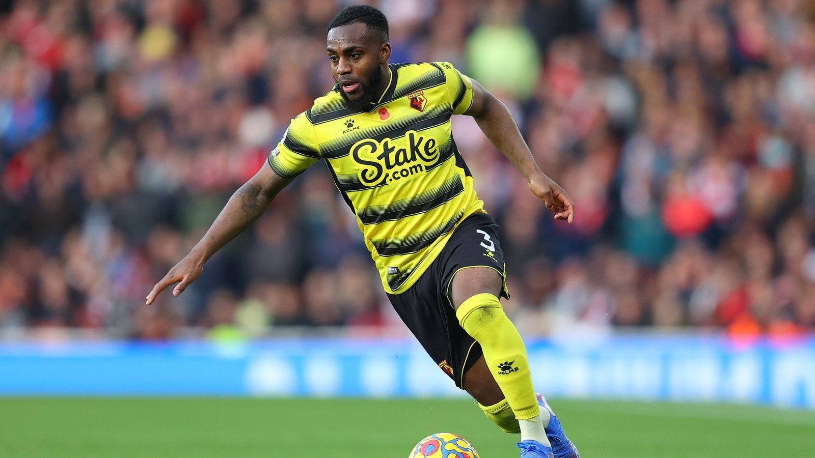 
                <strong>Danny Rose (zuletzt FC Watford)</strong><br>
                Außenverteidiger Danny Rose gehörte jahrelang bei Tottenham Hotspur zu den Leistungsträgern, doch seit Anfang 2020 ging es mit der Karriere des einstigen Nationalspielers bergab. Nach einer Leihe zu Newcastle wechselte Rose im Sommer 2021 von den Spurs zum FC Watford. Doch auch dort war nach nur einer Saison schon wieder Schluss für den heute 32-Jährigen. Seitdem ist Rose vereinslos.
              