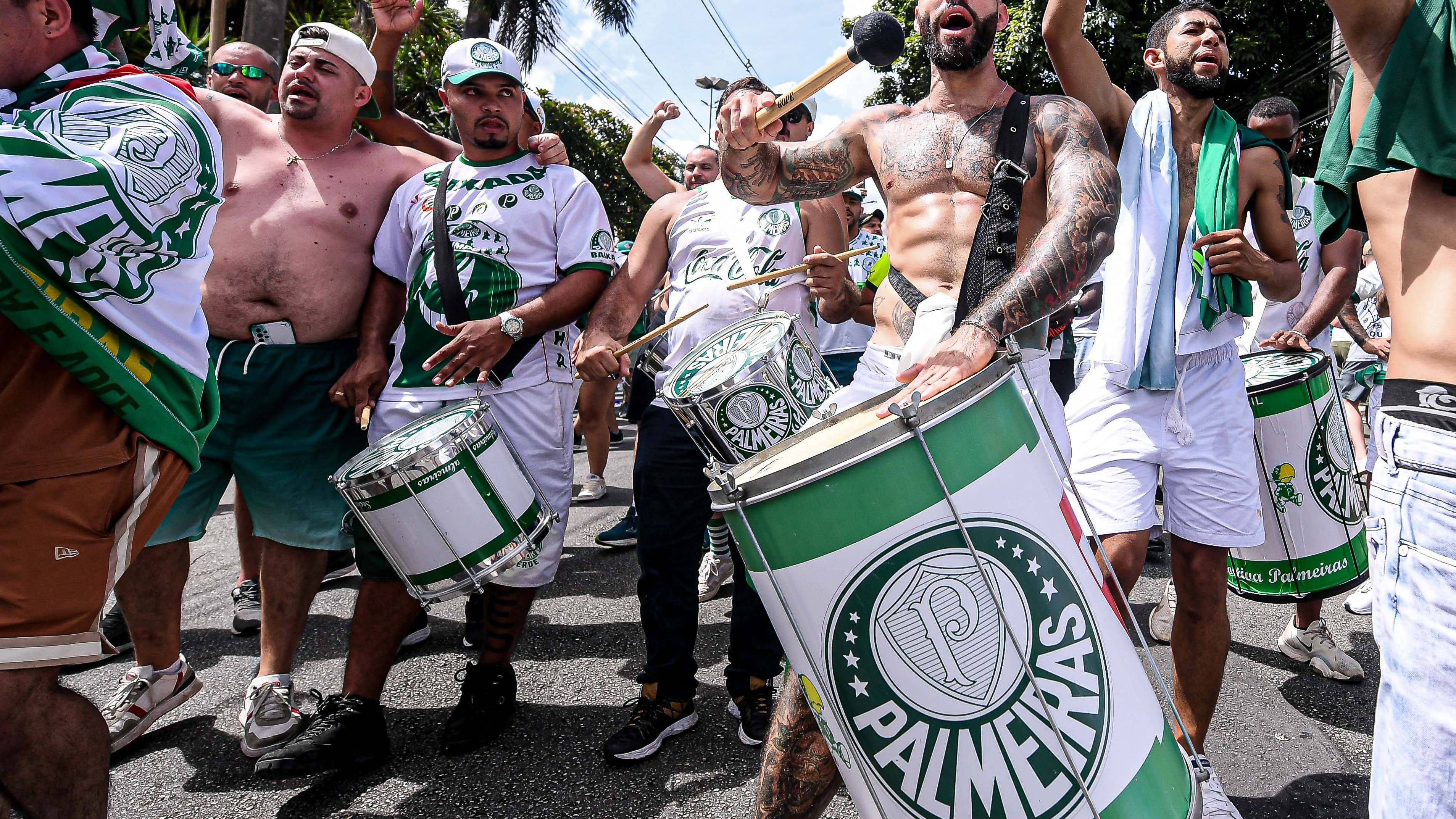 <strong>Platz 6: Palmeiras Sao Paulo</strong><br>Der mitgliederstärkste Verein Brasiliens ist in Sao Paulo beheimatet. Palmeiras kommt auf 182.722 Mitglieder. 2023 wurde der Klub Meister und&nbsp; im Jahr 2021 gewannen die Weiß-Grünen sogar die Copa Libertadores (Vergleichbar mit der Champions League).