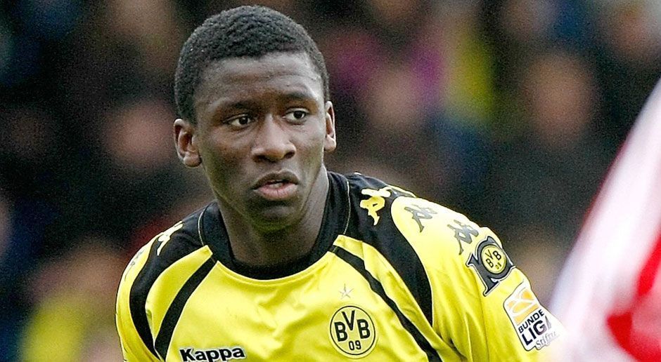 
                <strong>Borussia Dortmund </strong><br>
                Ein Spieler: Antonio Rüdiger (Rüdiger spielte später außerdem für die U19 vom VfB Stuttgart)
              