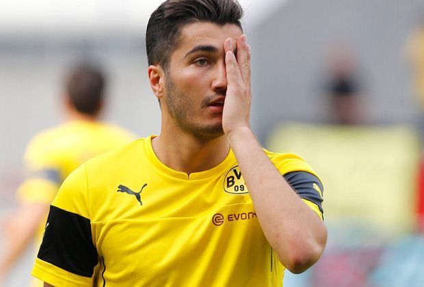 
                <strong>Nuri Sahin</strong><br>
                Ganz anders sieht es bei Nuri Sahin aus. Der "Sechser" musste sich einer Operation am Knie unterziehen. Der BVB rechnet damit, dass Sahin nicht vor November wieder zur Mannschaft stößt.
              