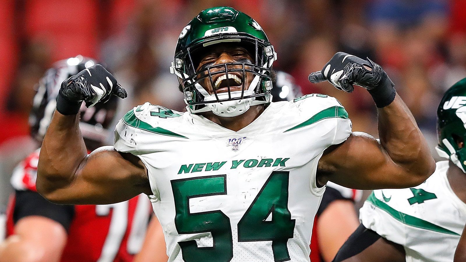 
                <strong>Gewinner: Avery Williamson (Pittsburgh Steelers)</strong><br>
                In diesem Jahr gab wohl keinen größeren Gewinner als Linebacker Avery Williamson. Der 28-Jährige wurde von den sieglosen New York Jets (0-8) zu den noch ungeschlagenen Pittsburgh Steelers (7-0) getradet und hat plötzlich sehr gute Chancen, an den Playoffs teilzunehmen. Auch die Steelers dürften mit ihrem neuen Spieler zufrieden sein, da sie mit Williamson den verletzungsbedingten Ausfall von Devin Bush kompensieren können. Im Austausch für einen Fünftrundenpick im Draft 2022 erhielten die Steelers zudem noch einen zusätzlichen Siebtrundenpick.
              