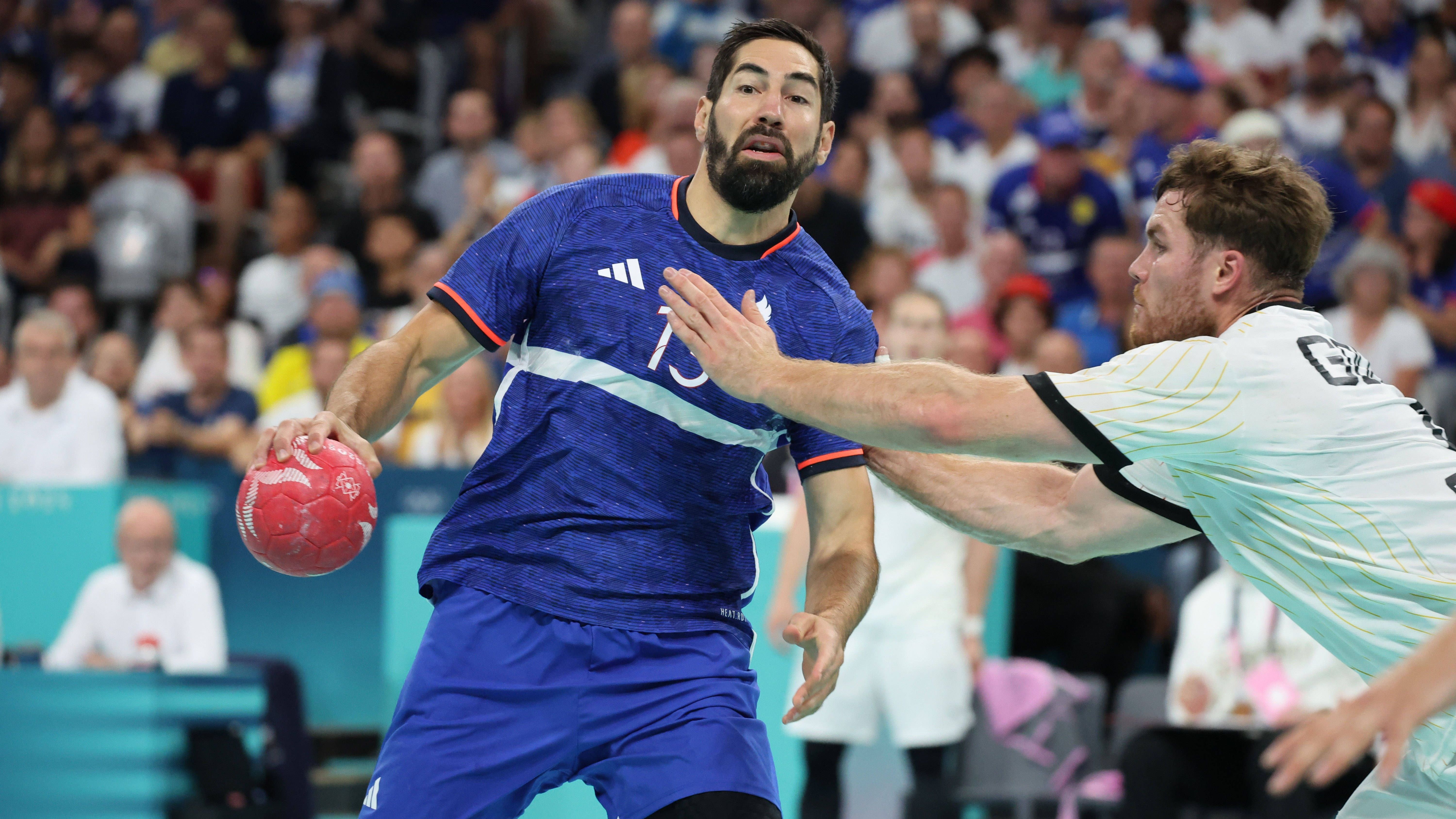 <strong>Olympia 2024: Die besten Bilder des zwölften Tages</strong><br>Der letzte Tanz: Für die französische Handball-Ikone Nikola Karabatic war die Niederlage gegen Deutschland das letzte Spiel seiner Karriere.