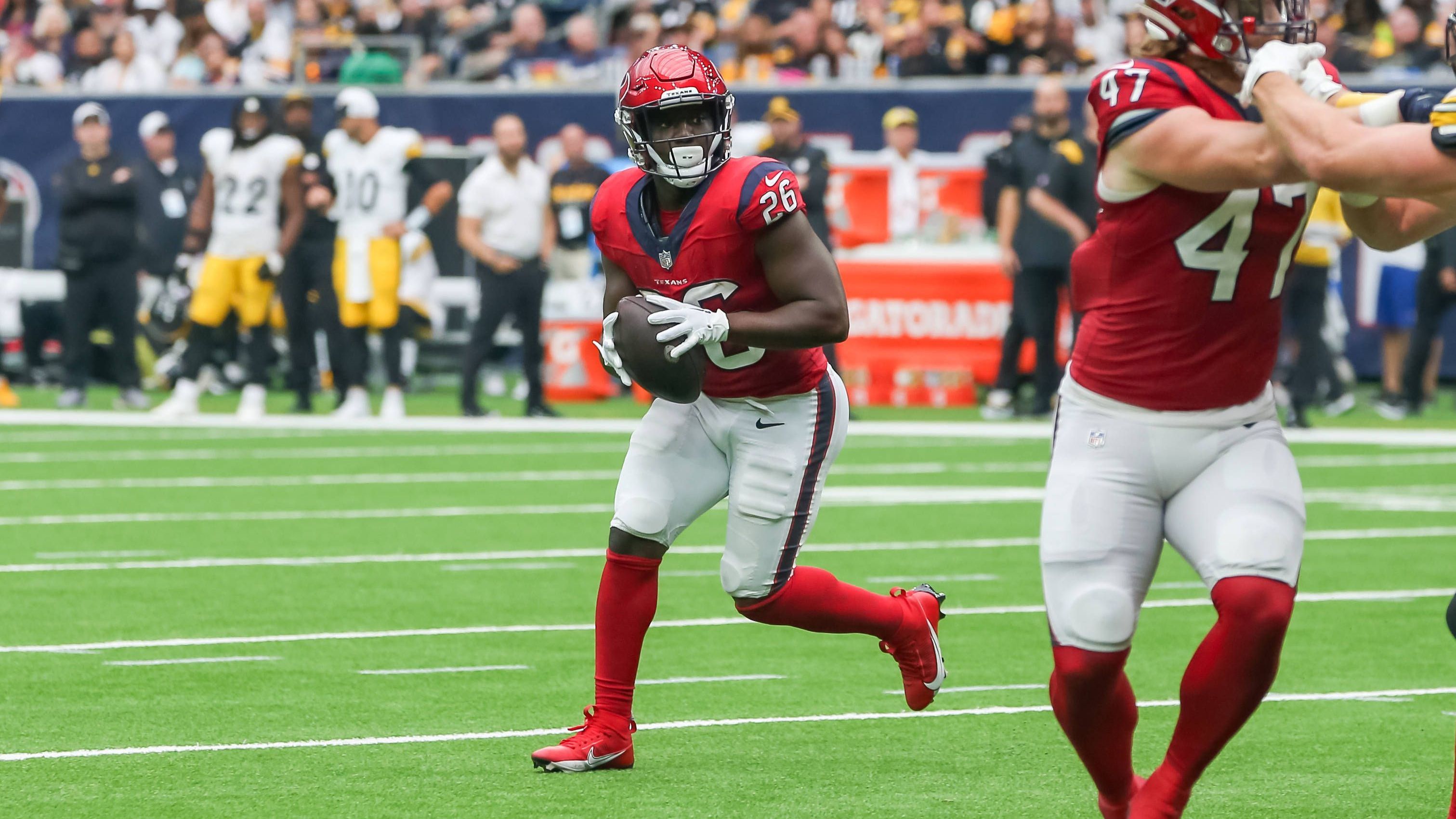 <strong>Devin Singletary (Houston Texans)</strong><br>Position: Running Back<br>Jahr: 2023<br>Gegner: Pittsburgh Steelers