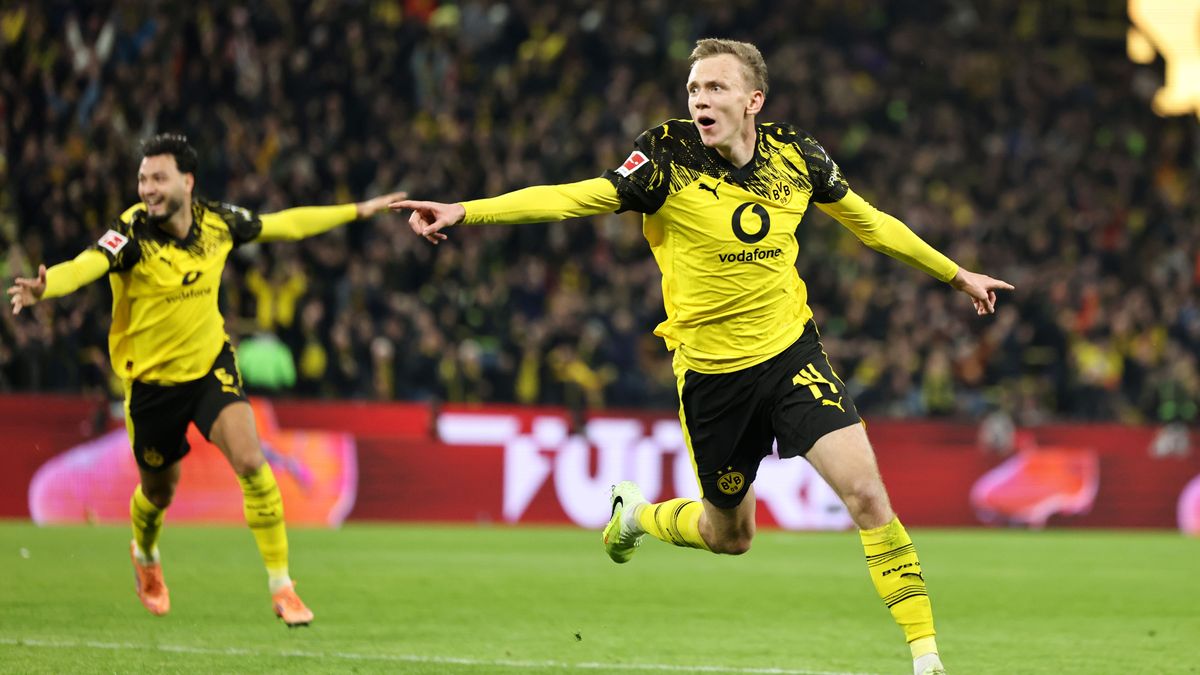 Borussia Dortmund v 1. FC Köln - Bundesliga