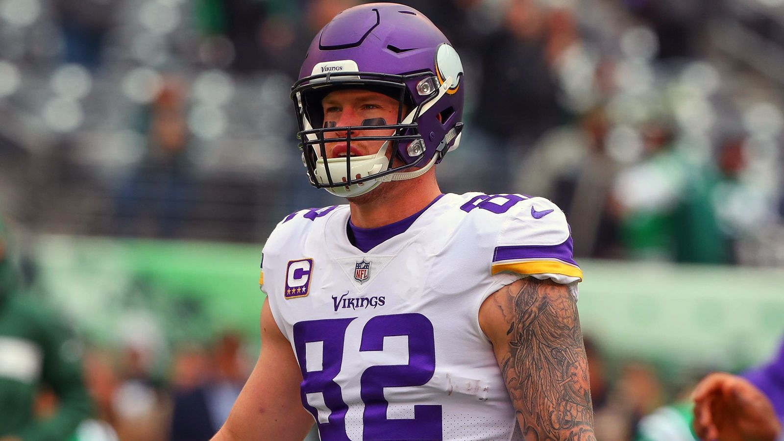 
                <strong>Minnesota Vikings: Kyle Rudolph</strong><br>
                Position: Tight End
              
