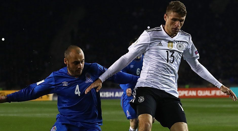 
                <strong>Thomas Müller</strong><br>
                Thomas Müller: Das Spiel lief an dem 27-Jährigen in der Anfangsphase häufig vorbei. Das erste Gegentor leitete der Bayern-Profi mit einem grotesken Fehlpass ein. War dann aber in der 36. Minute zur Stelle, als sich perfekt zwischen seinen Gegenspielern frei lief und die Kugel eiskalt zum 2:1 verwandelte. ran-Note: 3
              