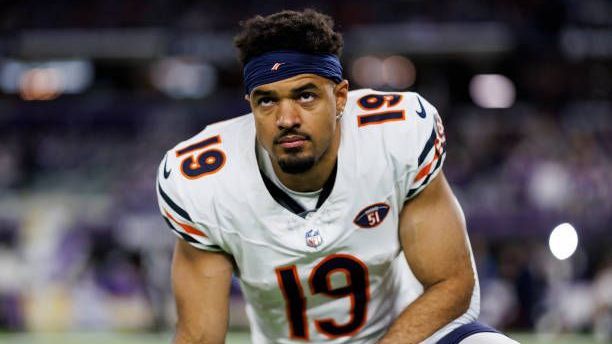 <strong>Chicago Bears (1)</strong><br>Nach seinem Stint bei den Packers wechselte Equanimeous St. Brown im März 2022 nach Chicago. Bei den Bears sollte der Wide Receiver aber lediglich zwei Jahre verweilen. Dabei sammelte er 23 Einsätze für die Franchise, im zweiten Jahr startete St. Brown jedoch lediglich zweimal. Folglich wechselte er im April 2024 zu den Saints.