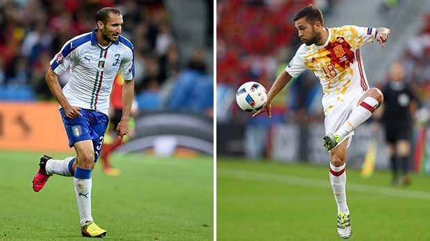 
                <strong>Giorgio Chiellini vs. Jordi Alba</strong><br>
                Giorgio Chiellini vs. Jordi Alba – Alba sorgt mit seinen Offensivläufen immer wieder für Gefahr. Auf der Gegenseite steht mit Chiellini allerdings die Konstanz in Italiens-Abwehrreihe. Ganz knapp, aber der Punkt geht an Chiellini. 3:0.
              