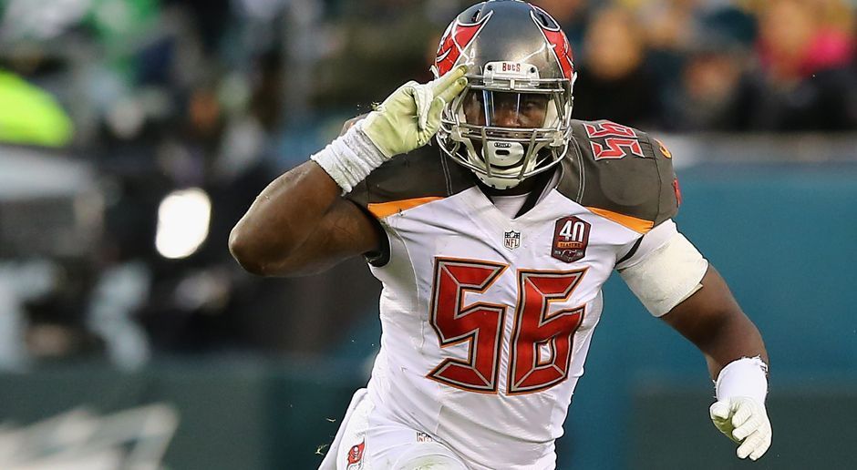
                <strong>Jacquies Smith (Defensive End, Tampa Bay Buccaneers)</strong><br>
                Auch die Tampa Bay Buccaneers mussten einen Tag nach ihrem Auftakterfolg gegen die Atlanta Falcons einen Spieler auf die IR-Liste setzten. Defensive End Jacquies Smith riss sich ohne Fremdeinwirkung das Kreuzband. Für den 26-Jährigen ist die Saison damit beendet.
              