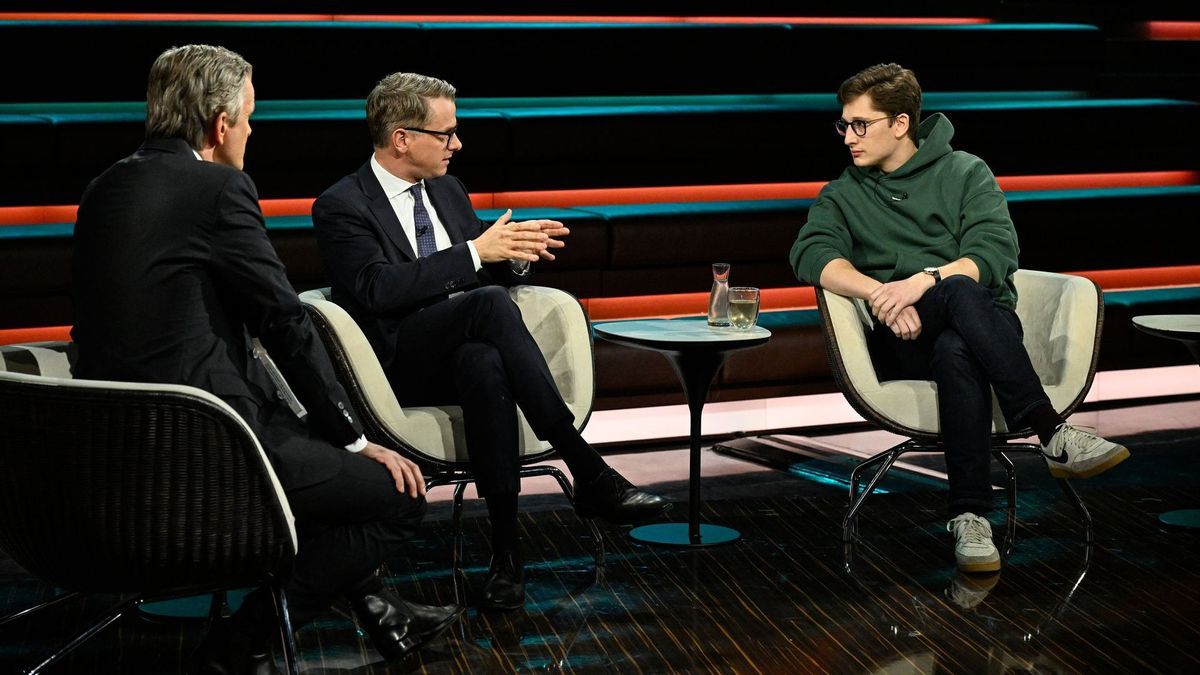 Juso-Chef Philipp Türmer wettert im ZDF-Talk bei Markus lanz gegen CDU-Chef Friedrich Merz.