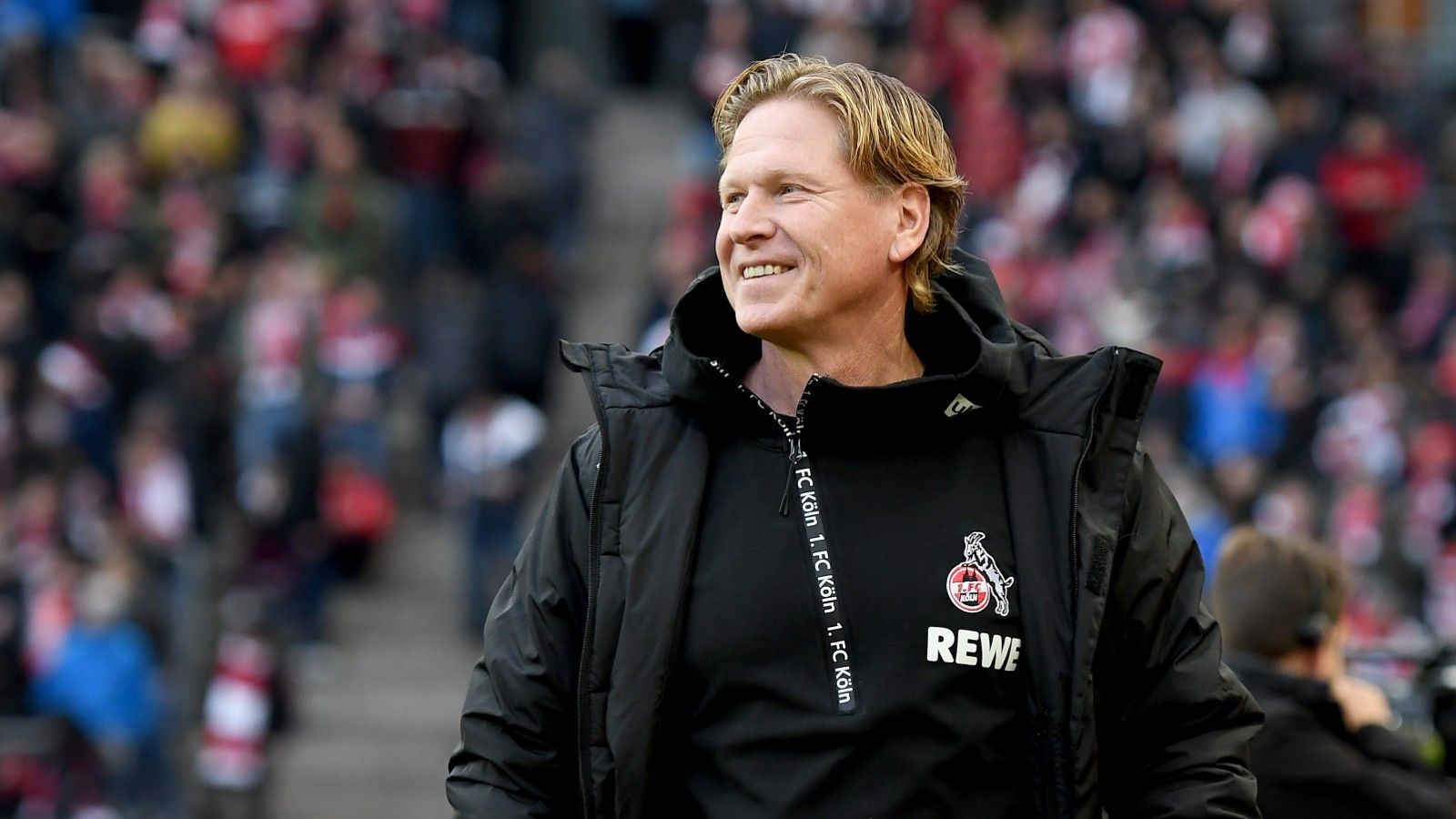 
                <strong>Platz 13: Markus Gisdol</strong><br>
                Verein: 1. FC Köln
              