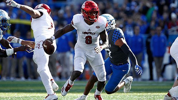 
                <strong>Lamar Jackson (Quarterback)</strong><br>
                Noch ein Heisman-Trophy-Gewinner: Lamar Jackson wurde 2016 als bester Spieler am College ausgezeichnet. "Wenn ich jemals einen Quarterback gesehen habe, der wie ich spielt, dann ist das Lamar Jackson", betonte Ex-Falcon Michael Vick 2017 und hob zu einem noch größeren Lob an: "Er ist fünfmal besser, als ich es bei Virginia Tech war." Jackson ist der erste Spieler, der am College in zwei aufeinanderfolgenden Saisons über 3.500 Passing und 1.500 Rushing Yards erzielen konnte. Mit 18 Rushing Touchdowns, 28 Passing Touchdowns und 10 Interceptions kam dabei 2017 auch einiges dabei heraus. Gut möglich also, dass 2018 das komplette QB-Quintett in der ersten Runde gezogen wird.
              