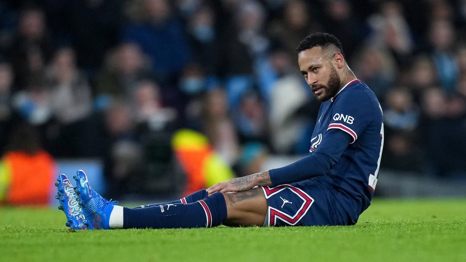 <strong>Neymar (FC Barcelona)</strong><br>
                Schon zwei Jahre nach Neymars Wechsel zu Paris St. Germain wollte der Brasilianer wieder den Weg zurück antreten. In seiner Netflix-Doku verriet er, dass ein Wechsel tatsächlich zur Debatte stand: "Als ich die Entscheidung traf, PSG zu verlassen, war das nicht wegen der Anhänger oder des Vereins. Ich habe festgestellt, dass ich mich anderswo besser fühle."