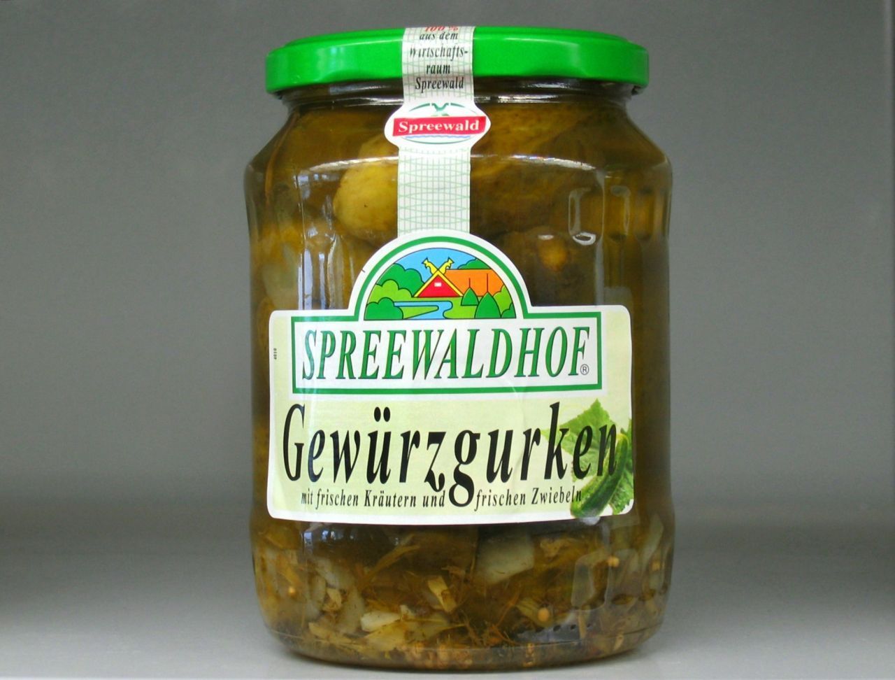 Spreewälder Gurken waren in der DDR sehr beliebt. Die Wiedervereinigung wirkte bedrohlich auf die Delikatesse. Ein Familienunternehmen aus dem Westen rettete die sauren Gurken.