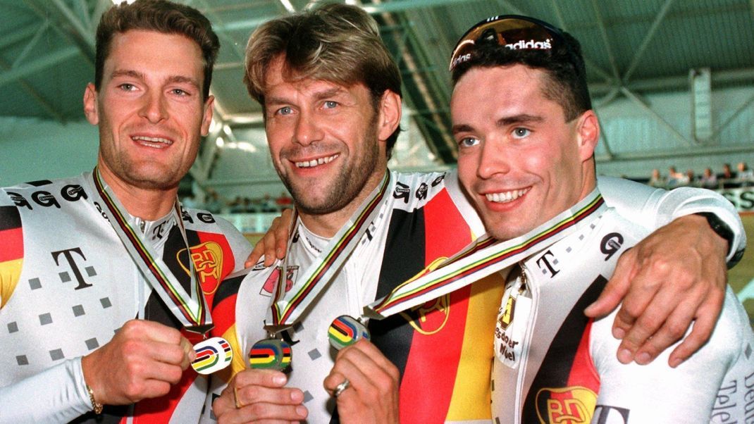 Michael Hübner (Mitte) bei seiner letzten WM 1996 in Manchester.