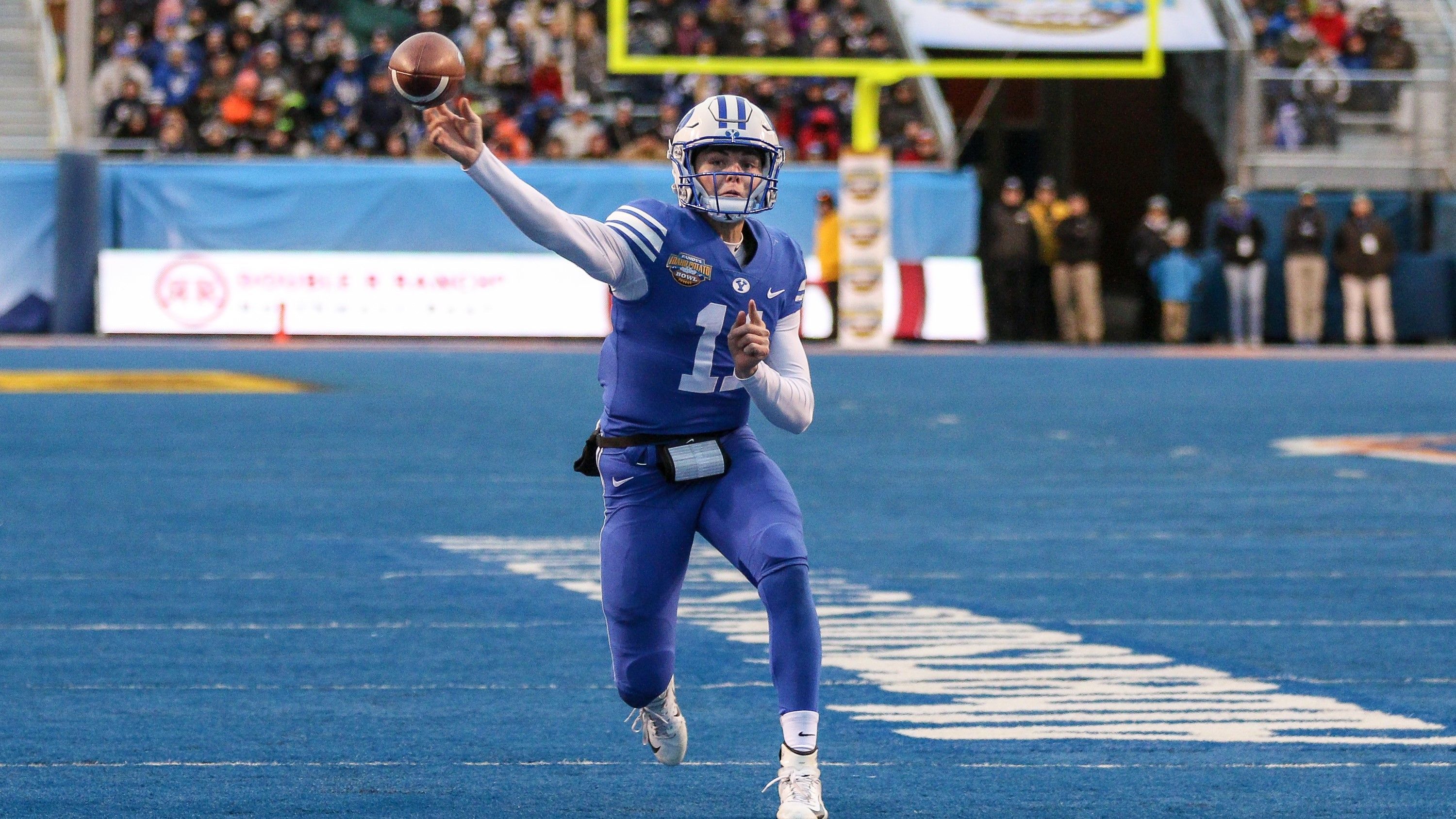 
                <strong>Wilson-Vergleiche mit Patrick Mahomes und Kyler Murray</strong><br>
                Eric Galko von "Optimum Scouting" geht noch weiter und behauptet, dass gleich mehrere NFL-Teams Wilson höher einstufen würden. Er erklärte, Wilson sei sogar mit Patrick Mahomes und Kyler Murray verglichen worden. "Ich tendiere auch zu Wilson", bekräftigte Galko via Twitter.
              