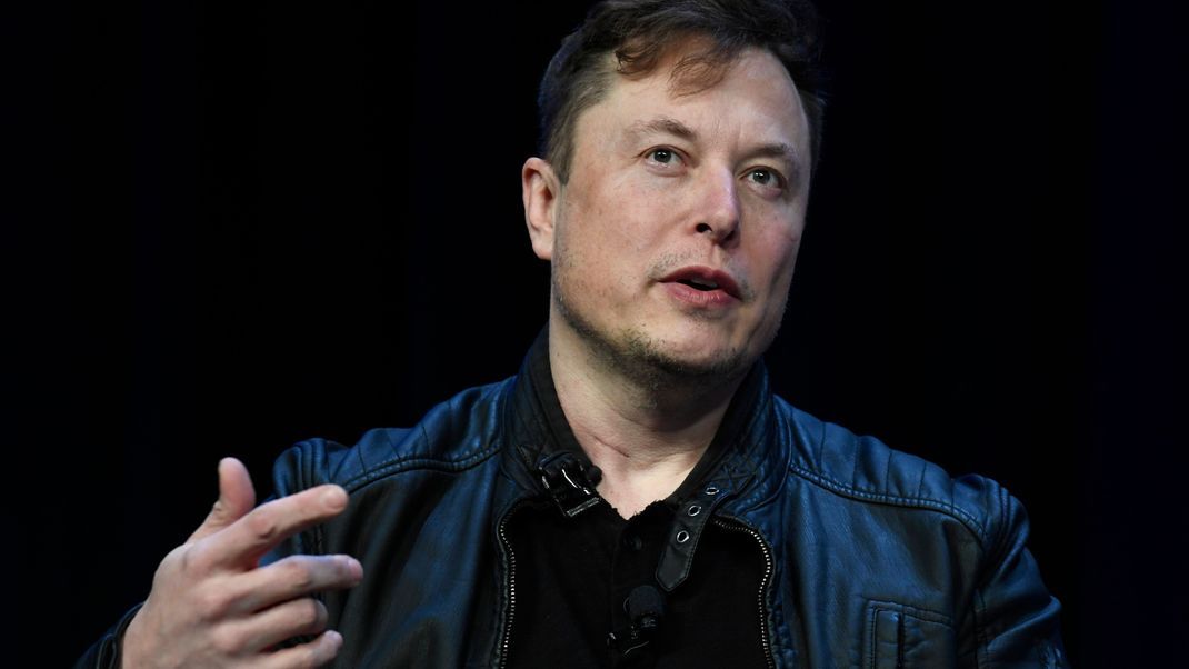 Wird Elon Musk seinen CEO-Posten bei Tesla bald abgeben?