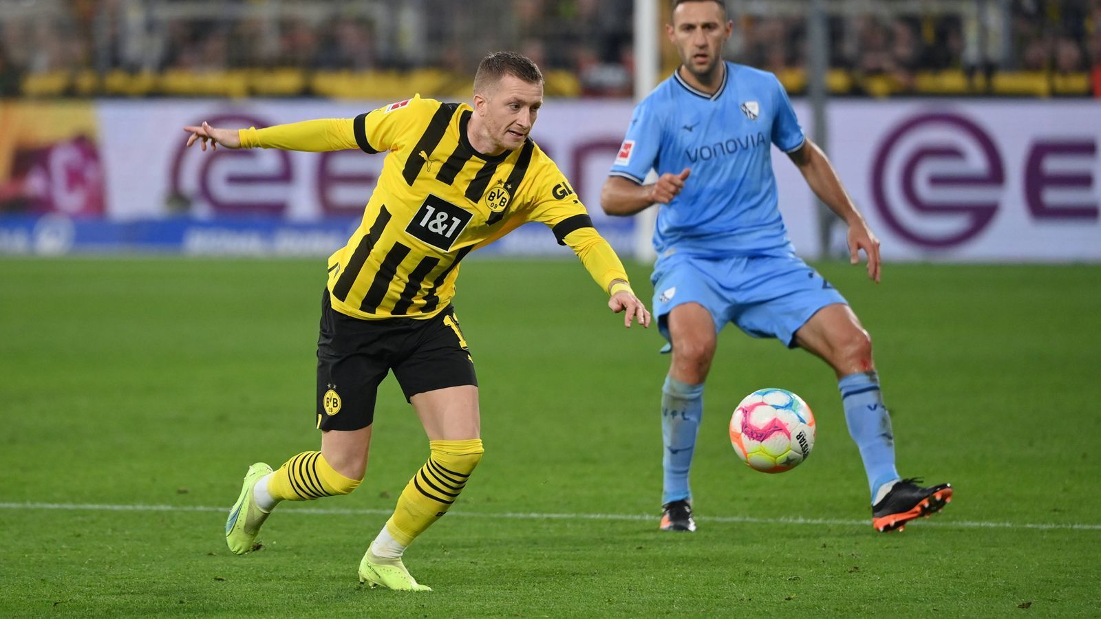 
                <strong>Marco Reus (Borussia Dortmund)</strong><br>
                Bei einem steht nach wie vor ein großes Fragezeichen hinter der WM-Nominierung. Zwar meldete sich Marco Reus nach seiner Verletzung am vergangenen Wochenende gegen Bochum wieder zurück, doch gleich nach dem Spiel kehrten die Schmerzen wohl wieder zurück. Zuletzt fehlte der 33-Jährige wochenlang mit einer Sprunggelenkverletzung. Auch gegen den VfL Wolfsburg am Dienstag (ab 18:30 im Liveticker bei ran.de) wird der Offensivspieler den Dortmundern wieder fehlen. Ein Einsatz bei der WM wird immer unwahrscheinlicher. 
              