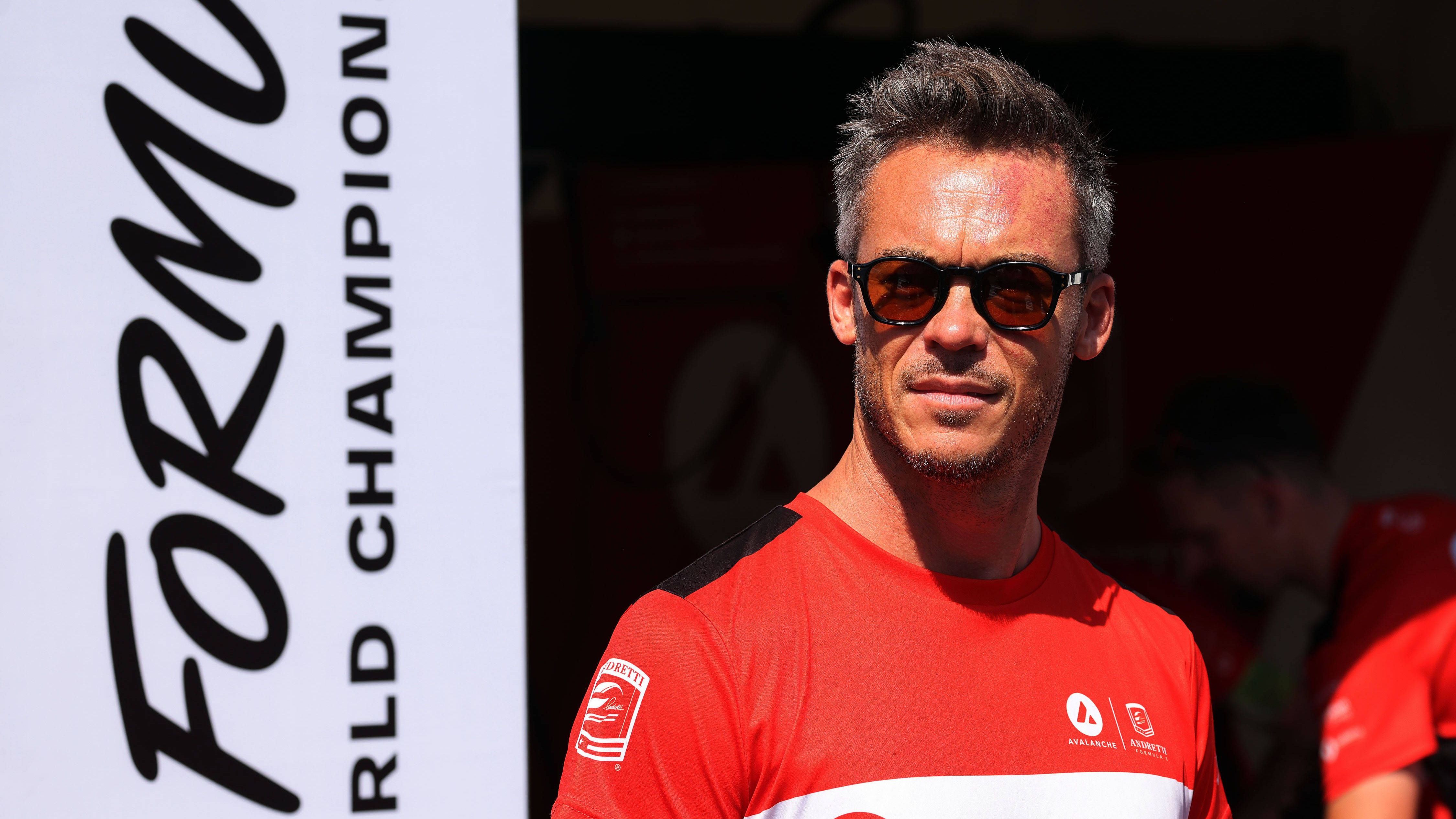 <strong>Andre Lotterer (Avalanche Andretti)</strong><br>Glaubt man verschiedenen Medienberichten, wird sich Lotterer wohl ebenfalls aus der Formel E verabschieden. Laut "e-formel.de" wird der 41-Jährige seinen Fokus auf ein Langstrecken-Engagement bei Porsche legen, und auch die Formel-E-Moderatorin Nicki Shields berichtete am Wochenende von einer Trennung zwischen Lotterer und Avalanche Andretti. Mit Nyck de Vries, Oliver Rowland oder möglicherweise Maximilian Günther werden bereits einige potenzielle Nachfolger gehandelt.