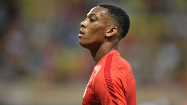
                <strong>Martials Millionen-Klauseln</strong><br>
                Mit seinem Wechsel vom AS Monaco zu Manchester United wurde der 19-jährige Anthony Martial zum teuersten Teenager der Geschichte: 50 Millionen Euro sollen die "Red Devils" für den Mittelstürmer gezahlt haben. Doch der Franzose könnte für Manchester noch teurer werden ...
              