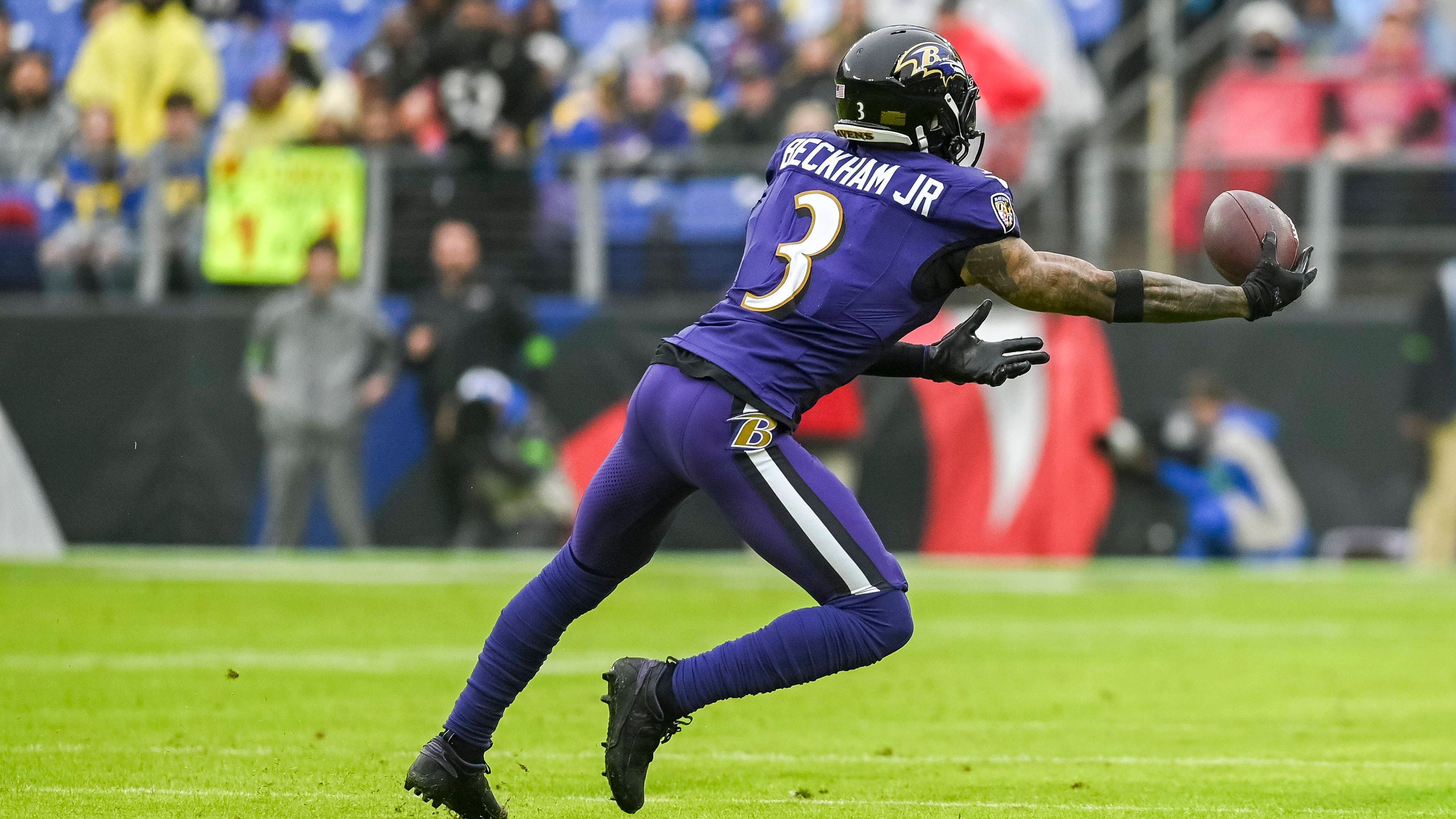 <strong>NFL Free Agency: Odell Beckham Jr.'s Landing Spots<br></strong>Nach nur einer Saison verlässt Odell Beckham Jr. die Baltimore Ravens. Wie viel hat der 31-Jährige noch im Tank? Und bei welchen Teams könnte der Wide Receiver landen? <em><strong>ran</strong></em> guckt sich OBJs potenzielle Landing Spots an.