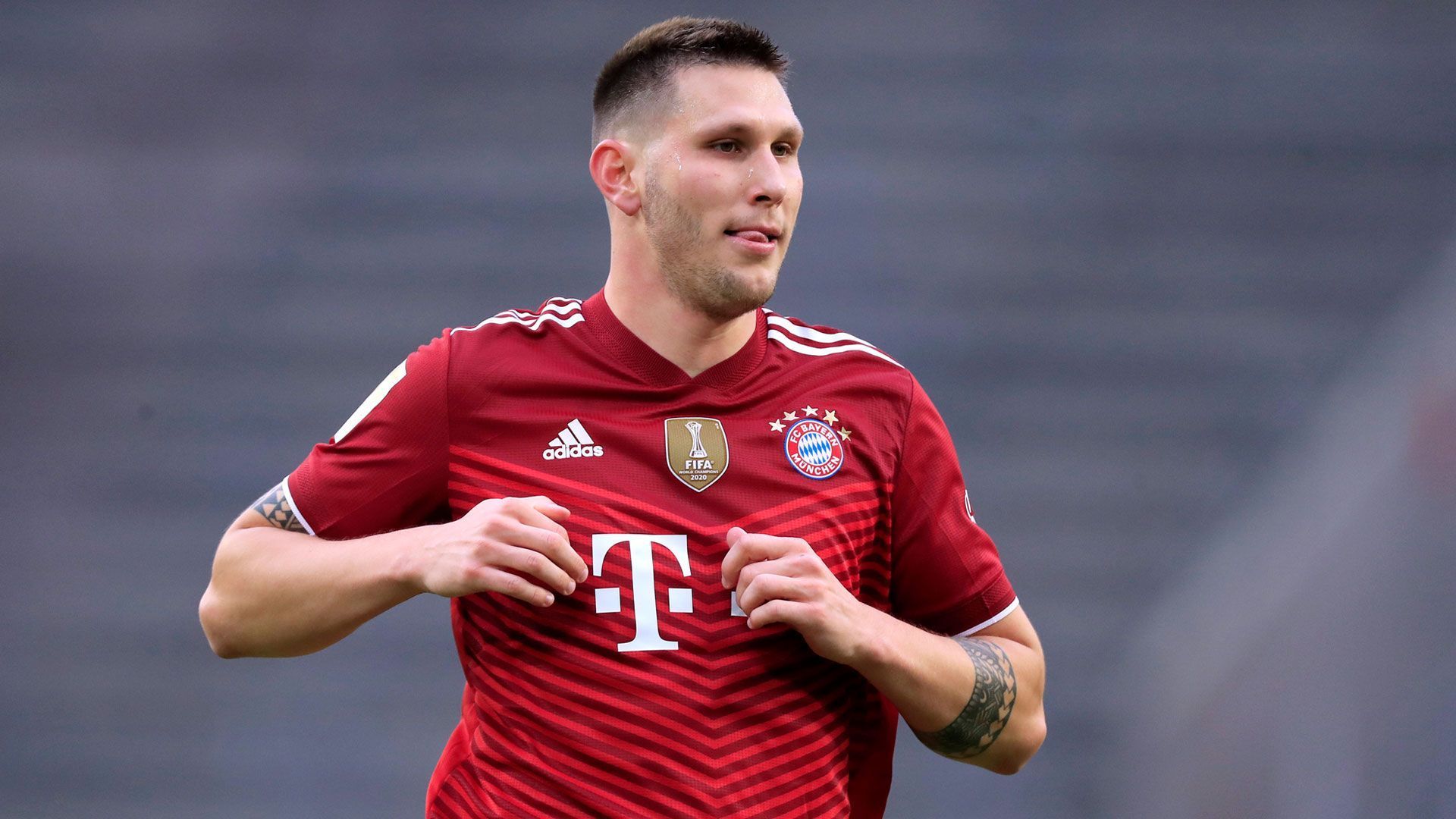 
                <strong>Niklas Süle</strong><br>
                Wechsel zur Saison: 2022/23 -Pflichtspiele für den FC Bayern: 158* -Pflichtspieltore für den FC Bayern: 6* -Aufnehmender Verein: unbekannt -*Stand: 26. Januar 2022
              