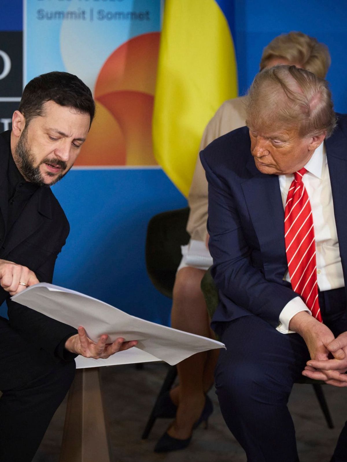 Selenskyj und Trump (r)