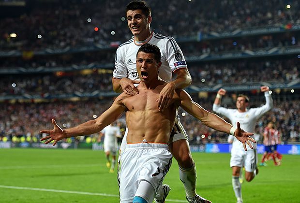
                <strong>Ronaldo macht sich frei</strong><br>
                Wenige Sekunden vorher hatte Cristiano Ronaldo einen Elfmeter zum 4:1-Endstand verwandelt. Obwohl das Spiel schon vor dem Strafstoß längst unter Dach und Fach war, entschied sich Ronaldo zu einer selbstherrlichen Jubel-Orgie ...
              