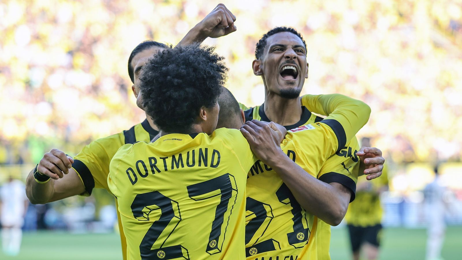 
                <strong>Berauschender BVB: Die Noten der Dortmunder Stars zum 5:2 gegen Gladbach</strong><br>
                Borussia Dortmund hat mit einem 5:2 gegen Borussia Mönchengladbach eine erfolgreiche Antwort auf das 6:0 der Bayern gegen Schalke gegeben. ran benotet die BVB-Stars im Borussen-Duell.
              