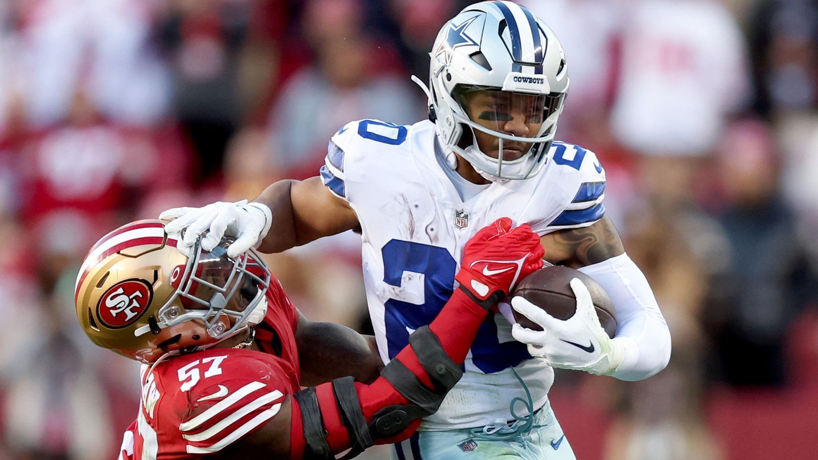 
                <strong>11. Dallas Cowboys</strong><br>
                Ezekiel Elliott ist weg. Doch Tony Pollard hat vergangenes Jahr bewiesen, dass er ein RB1 ist. Mit Malik Davis und vor allem Deuce Vaughn hat man spannende Alternativen geholt, die Pollard tatkräftig unterstützen werden. Wir halten von dieser Konstellation viel, allein weil ein Ronald Jones "nur" als RB4 gelistet wird und auch schon als RB2 bei den Bucs in Erscheinung trat. Das sagt alles aus.RB1: Pollard, Tony - RB2: Davis, Malik - RB3: Vaughn, DeuceWeitere RBs: Jones, Ronald - Dowdle, Rico
              