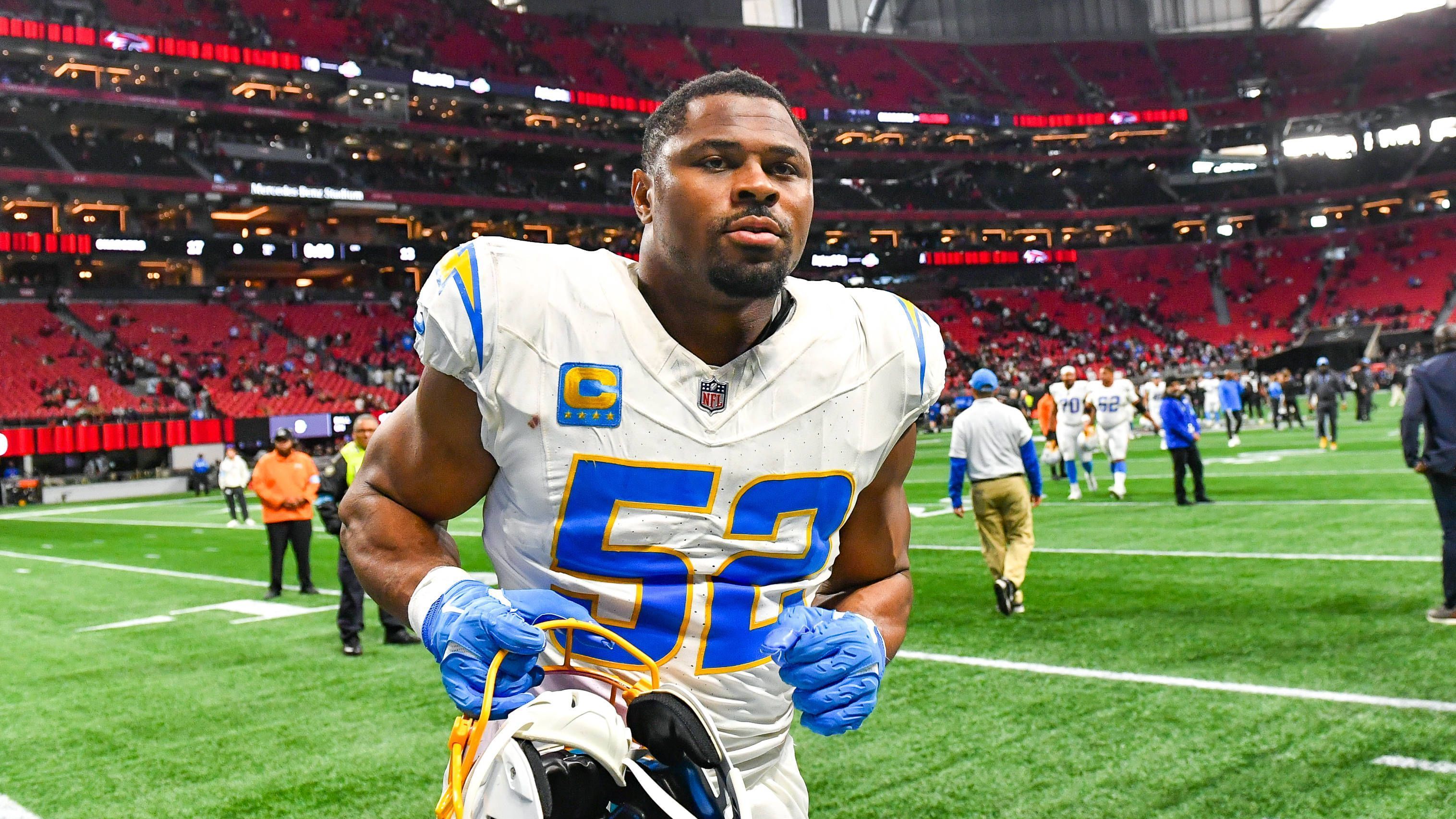 <strong>Platz 15: Los Angeles Chargers<br></strong>Die Chargers landeten in vielen Defensiv-Kategorien im oberen Mittelfeld. Auch, weil Khalil Mack mit 17 Sacks einen Karriere-Rekord aufstellte. Kann der 34-Jährige erneut so stark aufspielen? Ansonsten setzen die Chargers auf Kontinuität, müssen aber mit Joey Bosa und Asante Samuel zwei Abgänge hinnehmen. Donte Jackson soll Samuel ersetzen.