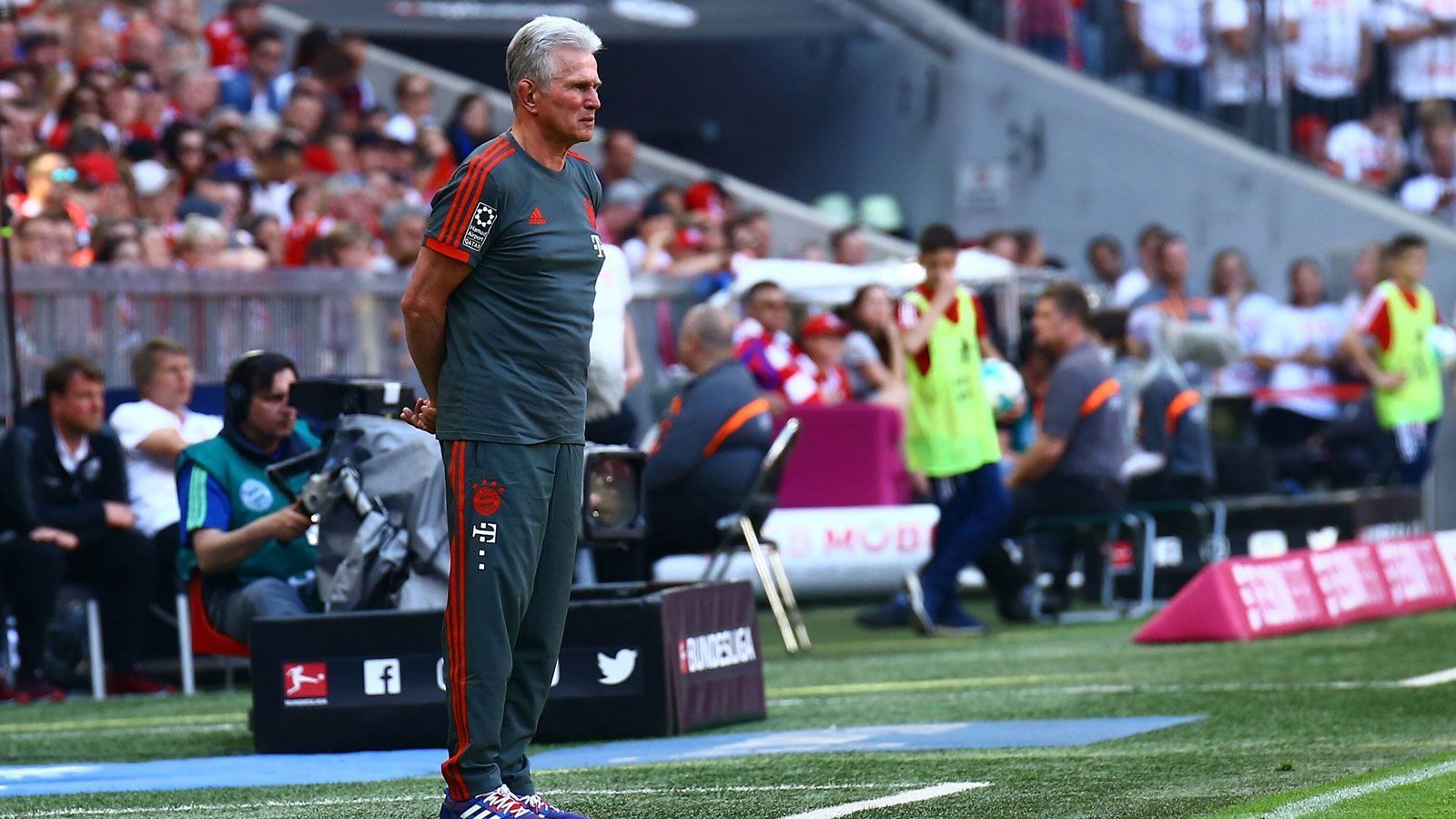 
                <strong>Jupp Heynckes (4. Amtszeit)</strong><br>
                &#x2022; Bayern-Trainer von Oktober 2017 bis Juni 2018<br>&#x2022; Tage im Amt: 264<br>&#x2022; Bilanz der ersten sechs Spiele: sechs Siege<br>
              