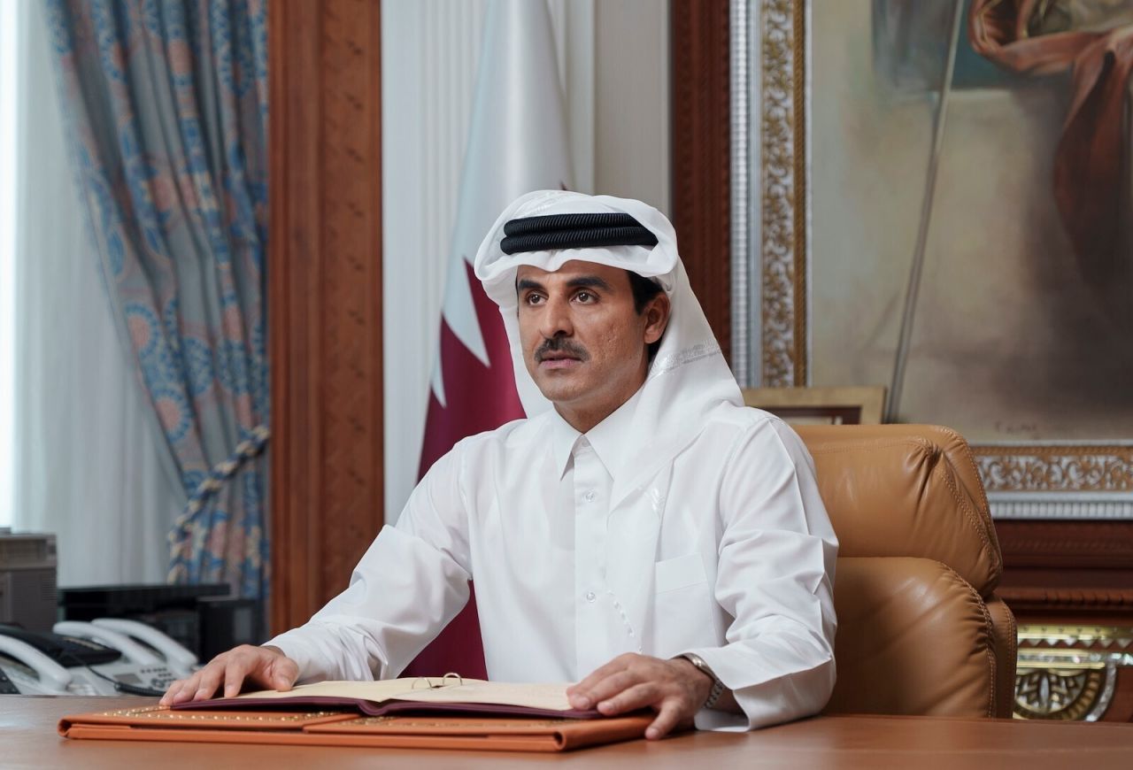 Katar: absolute Monarchie. Oberhaupt: Emir Scheich Tamim bin Hamad Al-Thani (seit: 2013)