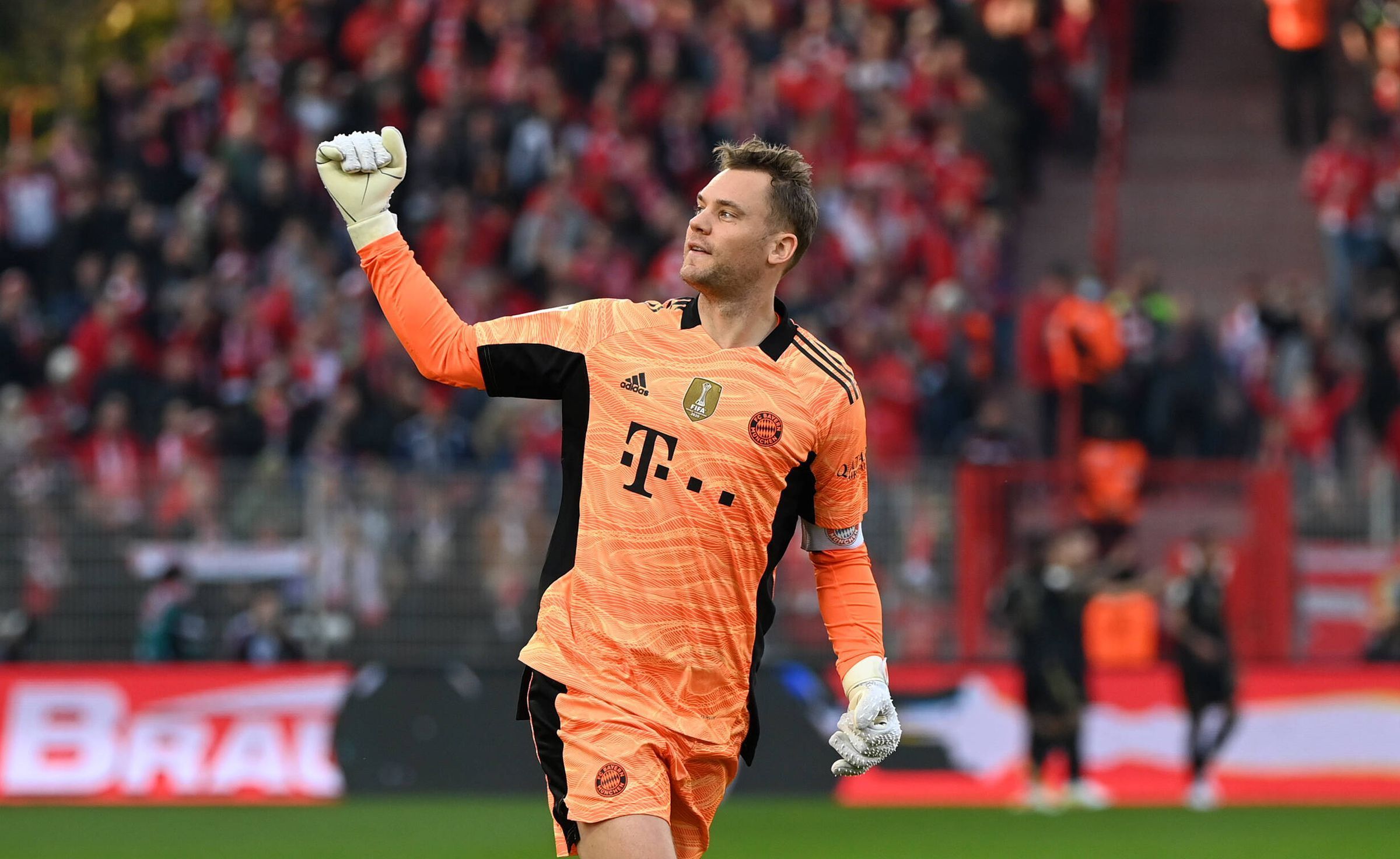 
                <strong>Manuel Neuer</strong><br>
                43 Minuten lang bekommt der Nationaltorhüter keinen Torschuss auf den Kasten. Kurz vor der Pause klingelt es dann aber doch und Neuer ist beim Schuss von Gießelmann nicht ganz chancenlos. In der Unioner Drangphase kurz nach der Pause aber wieder mit ein, zwei starken Paraden. ran-Note: 3
              