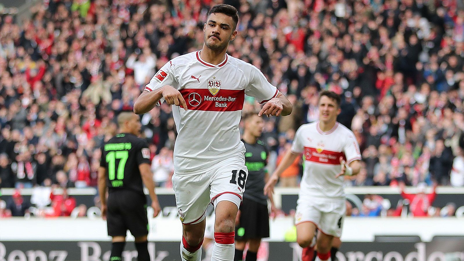 
                <strong>Ozan Kabak</strong><br>
                Geburtstag: 25. März 2000Erstes Tor in der Bundesliga: für den VfB Stuttgart beim 5:1 gegen Hannover 96 am 3. März 2019
              