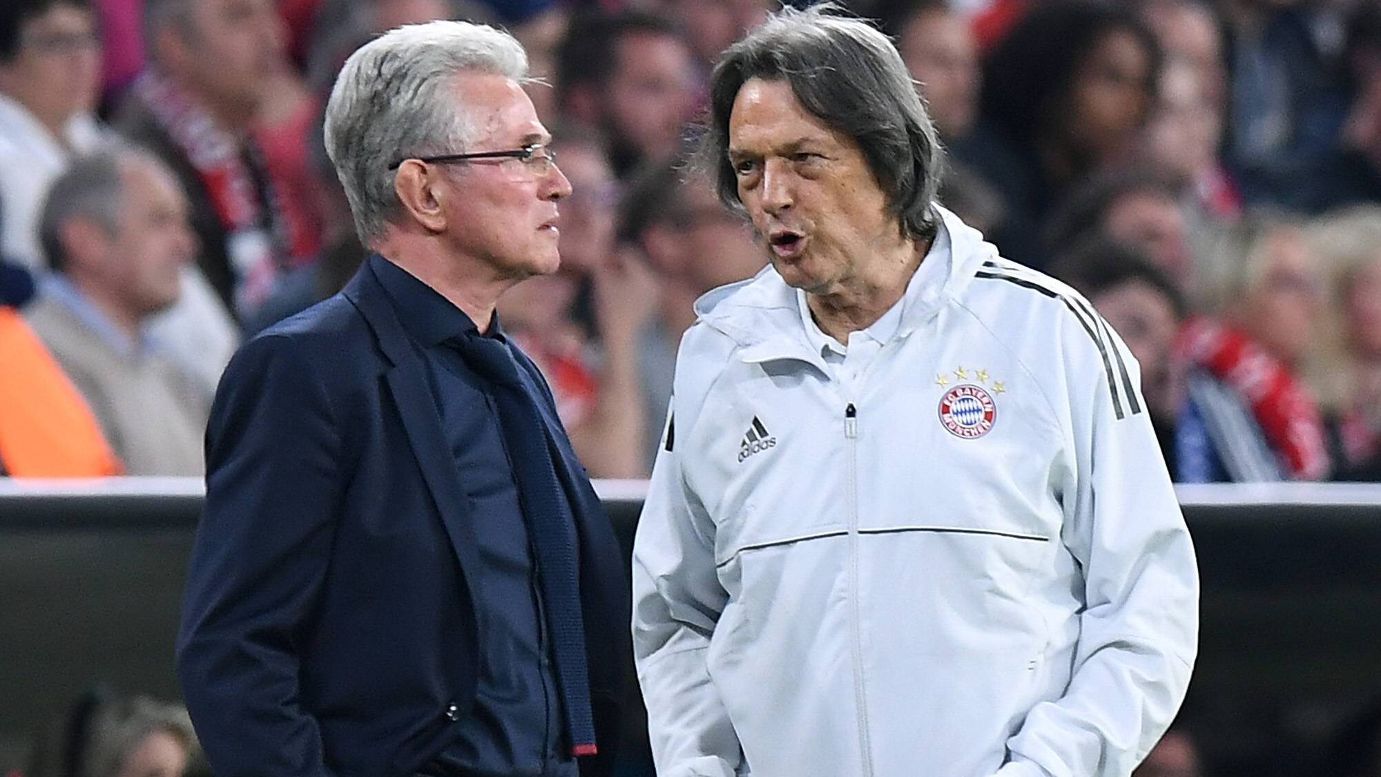 
                <strong>Die Rückkehr</strong><br>
                Im November 2017 dann die große Überraschung. Müller-Wohlfahrt kehrt als Mannschaftsarzt zum FC Bayern zurück. Grund dafür war unter anderem Jupp Heynckes, mit dem Müller-Wohlfahrt gut konnte. Zudem war es eine Herzensangelegenheit, für den damals 75-Jährigen sein Kapitel beim FC Bayern friedlich beenden zu können. "Es bereitet mir Freude, wieder bei dem Verein zu arbeiten, für den ich schon so lange tätig war", sagte er damals: "Ich freue mich, wieder beim FC Bayern zu sein. Es ist wie die Rückkehr zu einer Familie", gab er an. Nun verlässt er diese Familie ein zweites Mal. Jedoch diesmal im Guten und ohne Groll. 
              