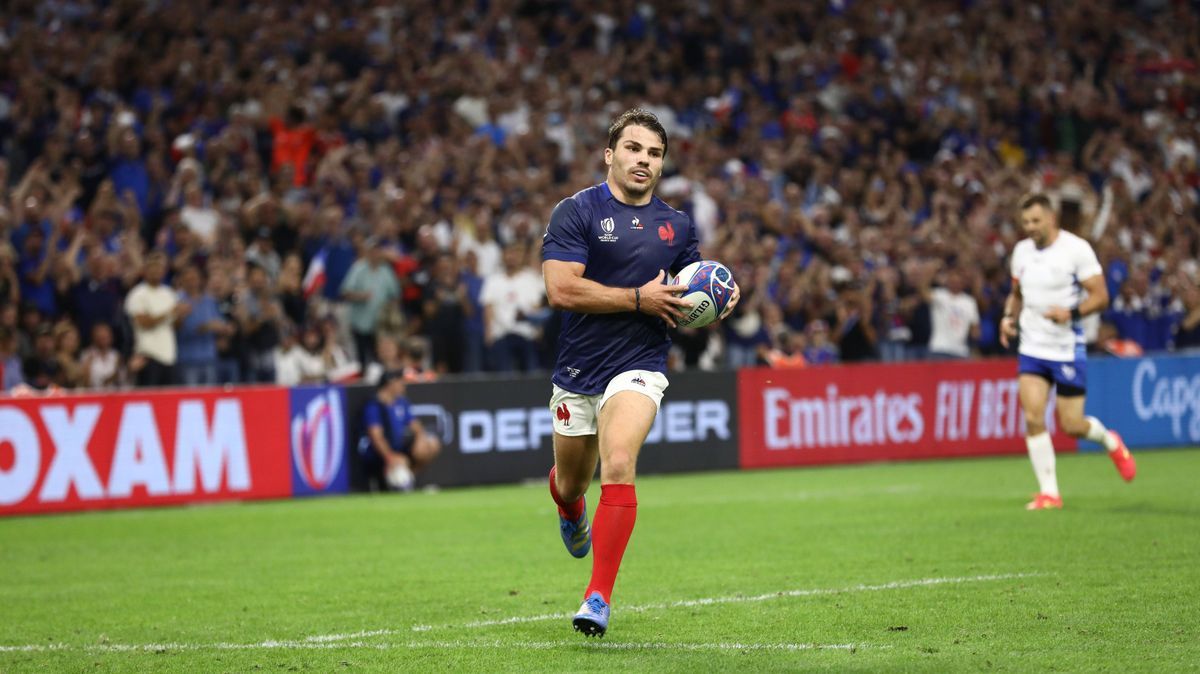 September 21, 2023, Marseille, Provence-Alpes-CoÂ te dÃ¢â‚¬â ¢Azur, France: Captain ANTOINE DUPONT of Team FRANCE scores his team seventh try in the Pool A game between France and Namibia of the Ru...