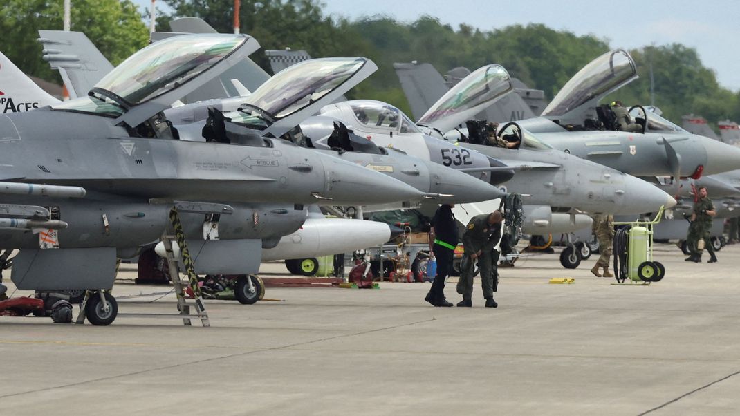 Derzeit sind rund 78.000 amerikanische Soldat:innen in Europa stationiert - darunter etwa 37.000 in Deutschland.