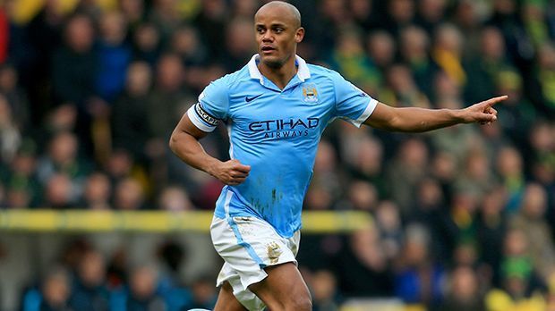 
                <strong>Vincent Kompany</strong><br>
                Vincent Kompany: Die Saison des Kapitäns läuft alles andere als optimal. Von vielen Verletzungen geplagt, stand er in dieser Saison gerade einmal in 13 Spielen auf dem Rasen. Bei seinem neuen Trainer hinterlässt das sicher keinen guten Eindruck - auch wenn er bei den Citizens als wichtiger Führungsspieler gilt.
              